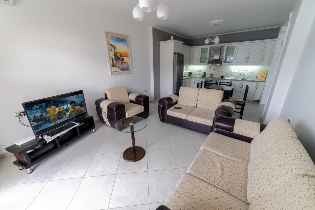 Sofi Apartments Sarandë Buitenkant foto