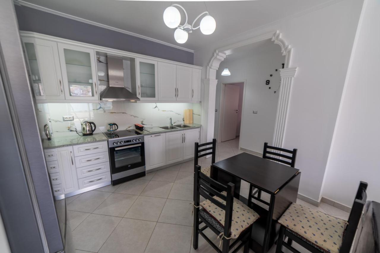 Sofi Apartments Sarandë Buitenkant foto